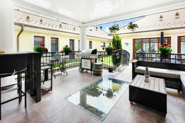 Luxuriöse Farmvilla mit 7 Schlafzimmern auf großem Grundstück - Familienvilla - Image 15