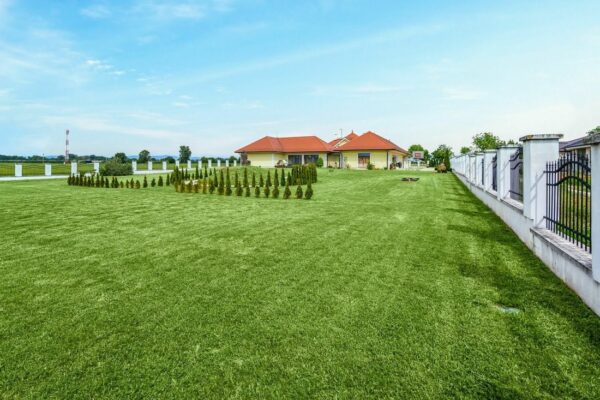 Luxuriöse Farmvilla mit 7 Schlafzimmern auf großem Grundstück - Familienvilla - Image 17