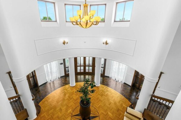 Luxuriöse Farmvilla mit 7 Schlafzimmern auf großem Grundstück - Familienvilla - Image 13