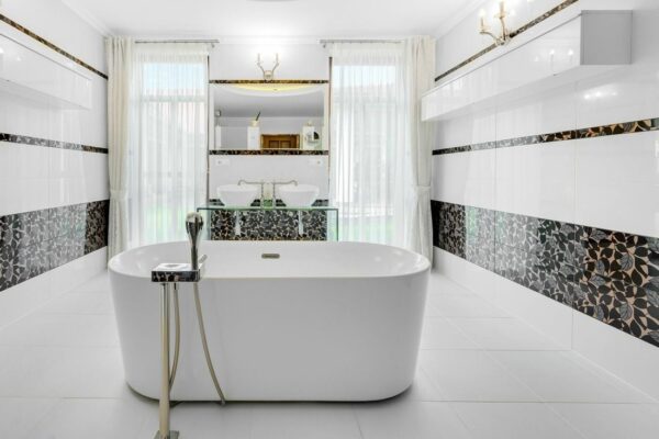Luxuriöse Farmvilla mit 7 Schlafzimmern auf großem Grundstück - Familienvilla - Image 5