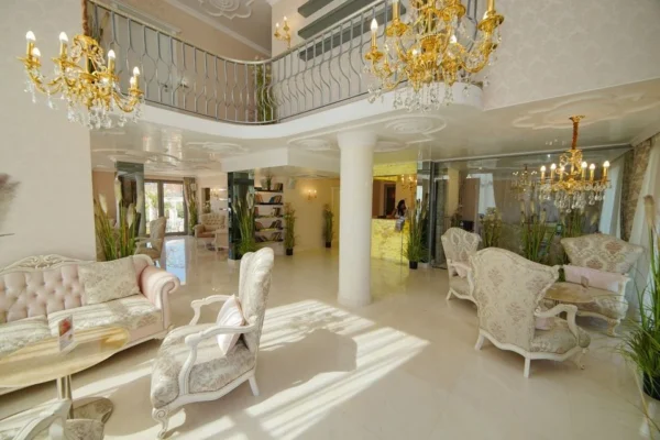 Luxusapartment mit 5 Zimmern – Sonnenstrand, Bulgarien - Image 2