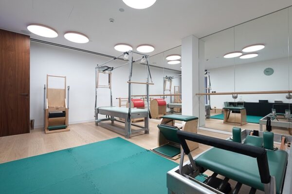 Luxusvilla mit 6 Schlafzimmern, 7 Badezimmern, Pool und Spa-Bereich - Image 14