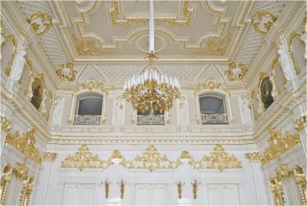Exklusive historische Stadtvilla – restauriertes Herrenhaus aus dem 19. Jahrhundert im Zentrum von Sankt Petersburg - Image 5