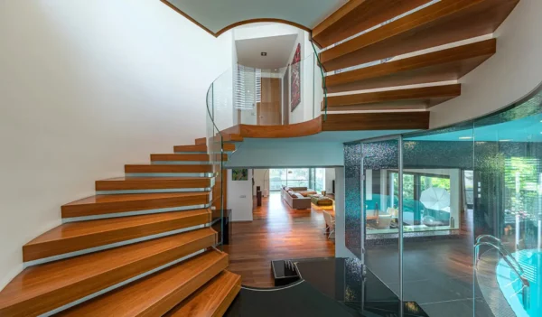 Eine außergewöhnliche Villa nach vollständiger Rekonstruktion in der Altstadt steht für höchste Wohnqualität - Image 3