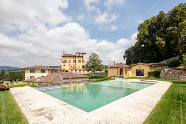 Historische Medici-Villa mit Blick auf Florenz – 3.830 m² Wohnfläche auf 12 ha Grundstück - Image 4